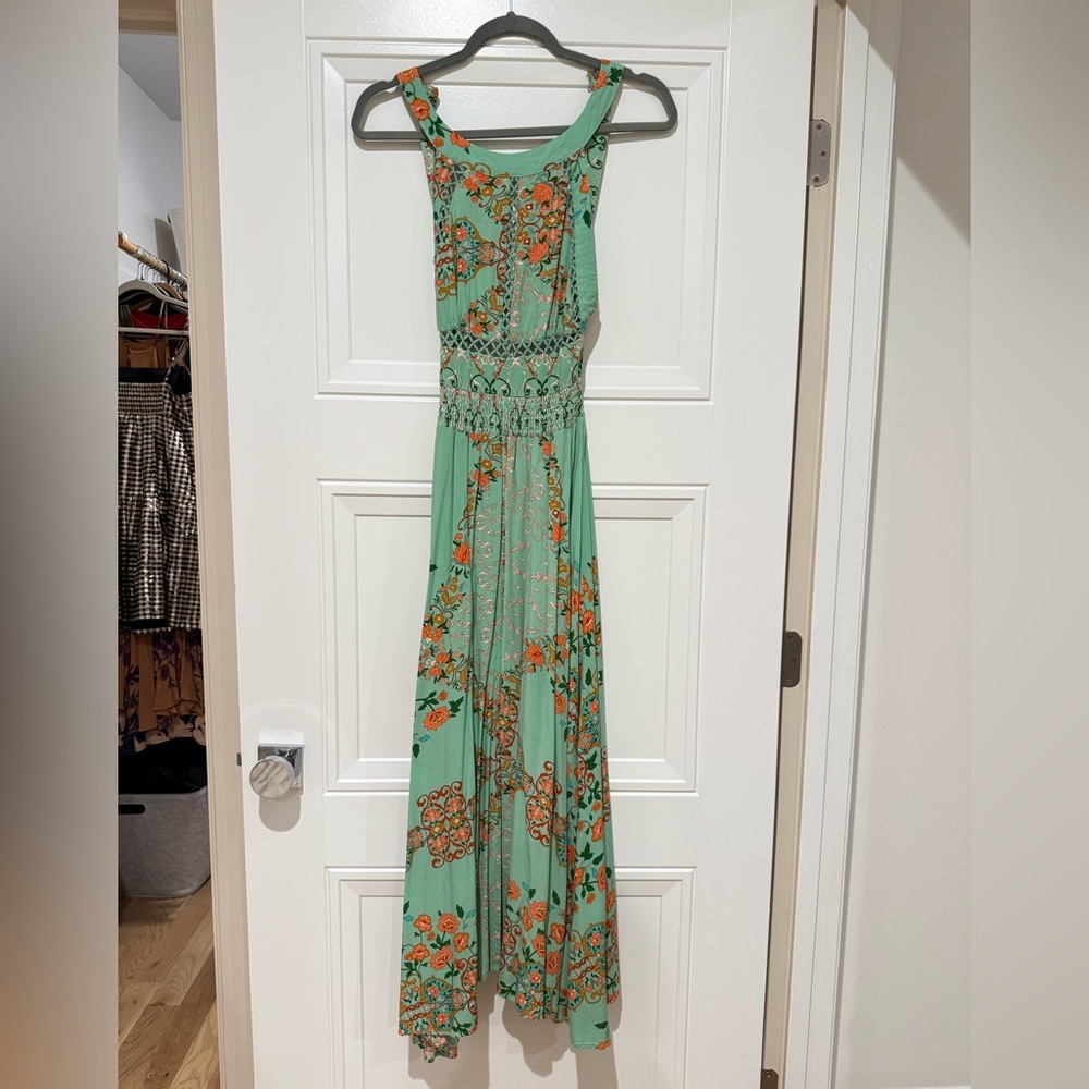 Jasse maxi dress with cutout detail - size XS